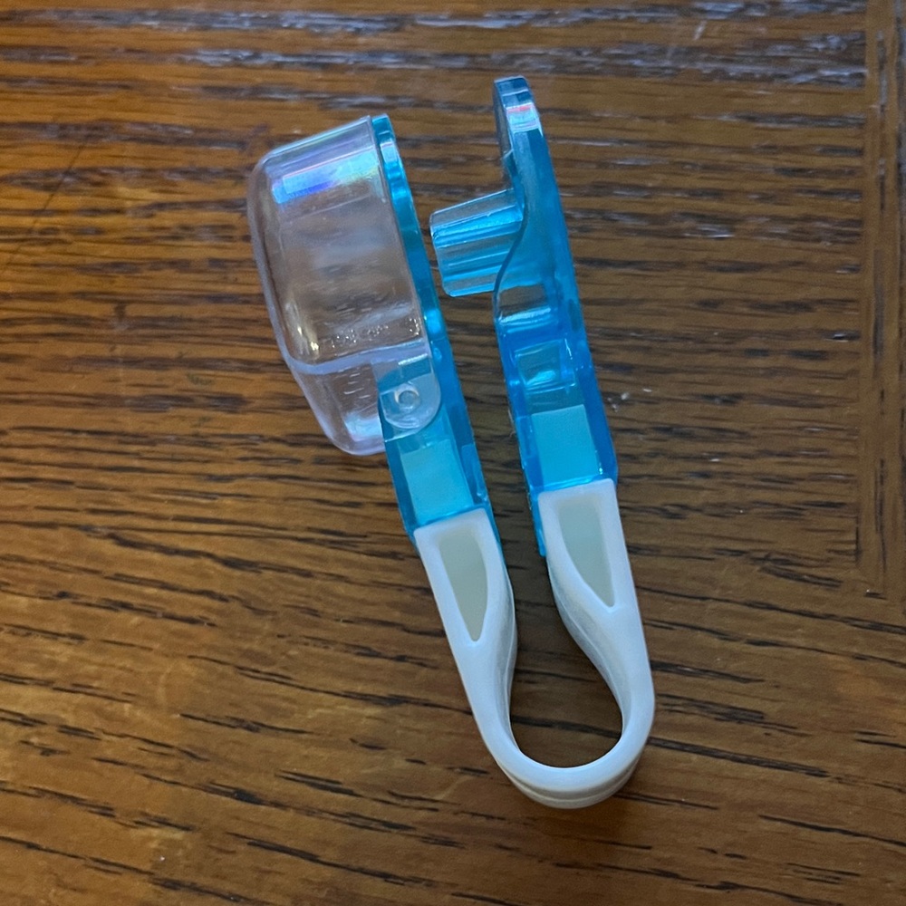 Pill Popping Device Foil Package Opener Handy Gadget for Seniors and Others